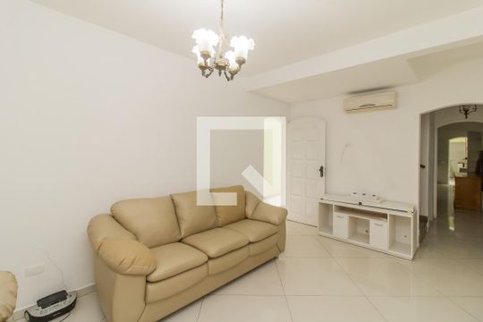 Sala de casa para alugar com 4 quartos, 250m² em Vila Talarico, São Paulo