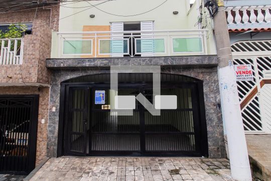 Fachada de casa para alugar com 4 quartos, 250m² em Vila Talarico, São Paulo