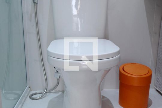 Banheiro de apartamento à venda com 1 quarto, 41m² em Jardim Paulista, São Paulo