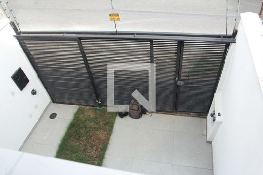 Varanda  de casa à venda com 3 quartos, 180m² em Copacabana, Belo Horizonte
