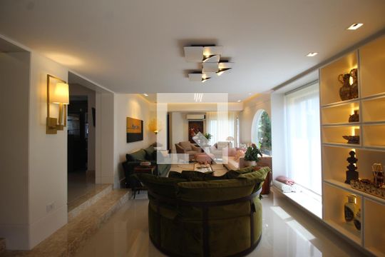 Sala de casa à venda com 4 quartos, 416m² em Bairro Fátima, Canoas