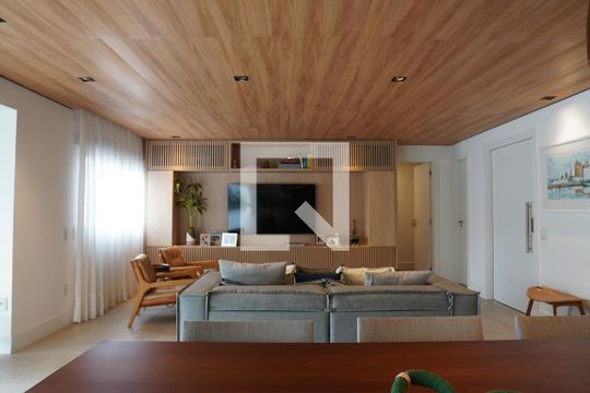 Apartamento à venda com 3 quartos, 184m² em Sumaré, São Paulo