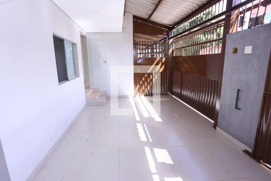 Garagem de casa para alugar com 2 quartos, 112m² em Samambaia Sul, Brasília