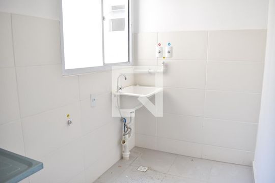 Área de Serviço de apartamento para alugar com 2 quartos, 50m² em Campo Grande, Rio de Janeiro