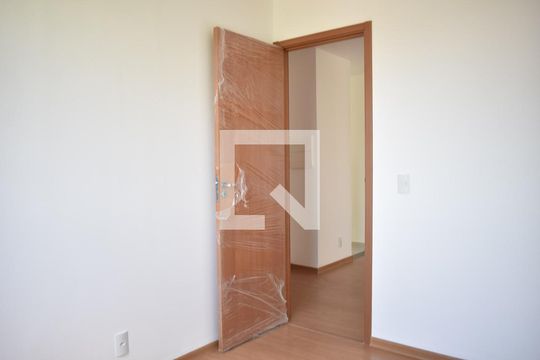 Quarto 1 de apartamento para alugar com 2 quartos, 50m² em Campo Grande, Rio de Janeiro