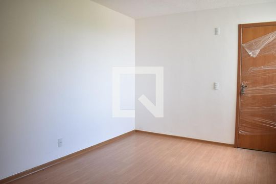 Sala de apartamento para alugar com 2 quartos, 50m² em Campo Grande, Rio de Janeiro