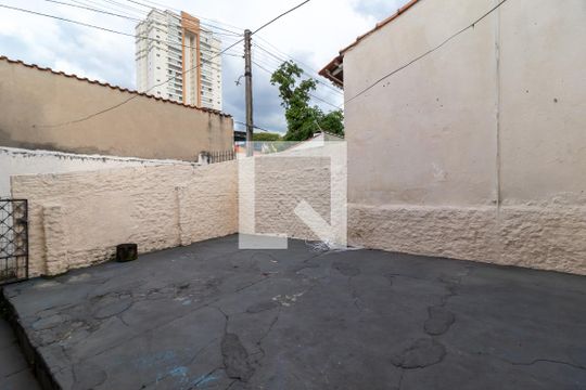 Quintal 1 de casa à venda com 3 quartos, 312m² em Parque Peruche, São Paulo