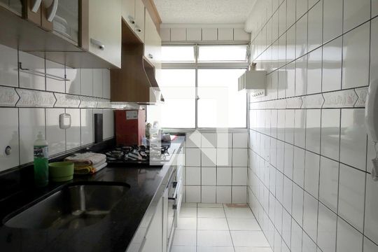 Cozinha de apartamento para alugar com 3 quartos, 123m² em Vila Portugal, São Paulo