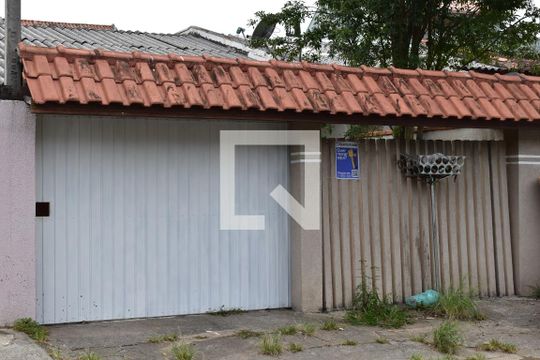 Fachada de casa para alugar com 2 quartos, 95m² em Guabirotuba, Curitiba