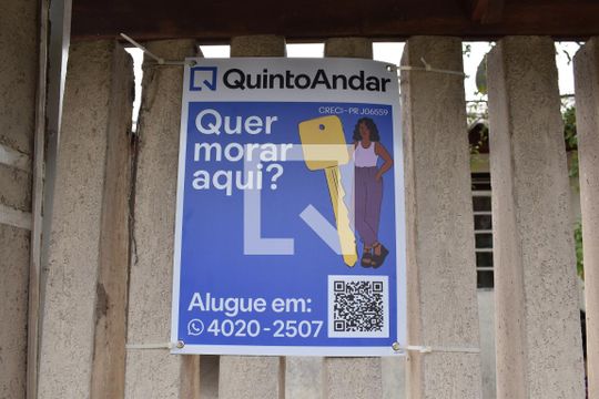 Plaquinha de casa para alugar com 2 quartos, 95m² em Guabirotuba, Curitiba