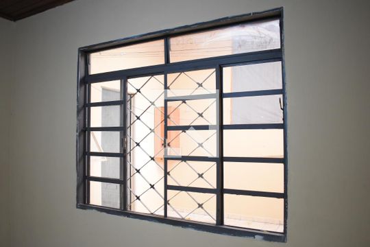 Quarto 1 de casa para alugar com 2 quartos, 95m² em Guabirotuba, Curitiba