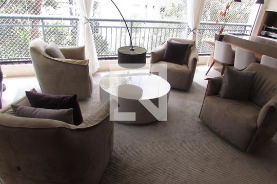 Sala de apartamento à venda com 3 quartos, 206m² em Jardim Vitória Régia, São Paulo