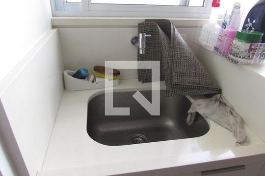 Área de Serviço de apartamento à venda com 3 quartos, 206m² em Jardim Vitória Régia, São Paulo