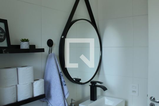 Banheiro  de apartamento à venda com 1 quarto, 37m² em Vila Ema, São Paulo