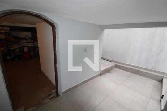 Garagem de casa à venda com 3 quartos, 96m² em Santana, São Paulo