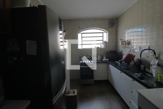 Cozinha de casa à venda com 3 quartos, 150m² em Jardim Cidália, São Paulo