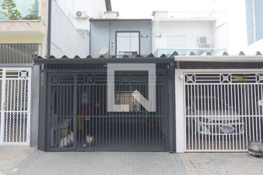 Fachada de casa à venda com 3 quartos, 165m² em Jardim Umuarama, São Paulo