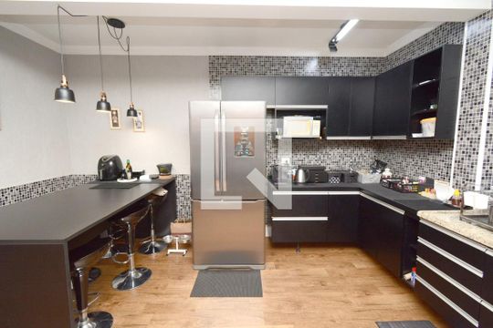 Cozinha de casa à venda com 3 quartos, 165m² em Jardim Umuarama, São Paulo