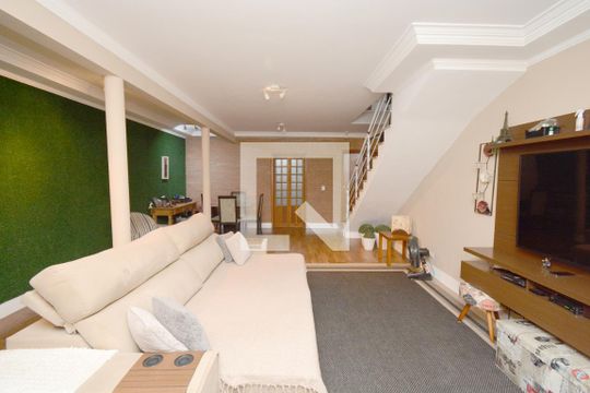 Sala de casa à venda com 3 quartos, 165m² em Jardim Umuarama, São Paulo