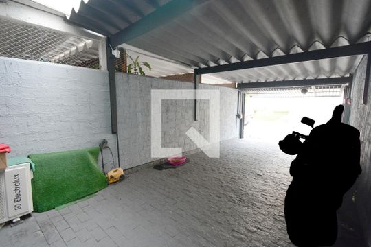 Garagem de casa à venda com 3 quartos, 165m² em Jardim Umuarama, São Paulo