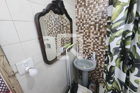 Banheiro de apartamento à venda com 1 quarto, 31m² em Botafogo, Rio de Janeiro