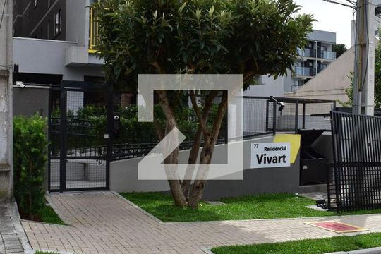 Fachada do prédio de kitnet/studio para alugar com 1 quarto, 35m² em Novo Mundo, Curitiba