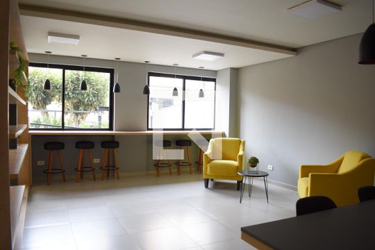 Coworking de kitnet/studio para alugar com 1 quarto, 35m² em Novo Mundo, Curitiba