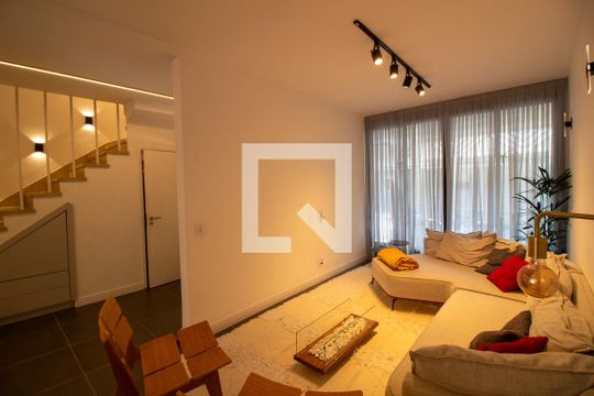 Casa à venda com 3 quartos, 180m² em Vila São Francisco (zona Sul), São Paulo
