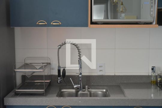 Cozinha de apartamento à venda com 2 quartos, 39m² em Santa Maria, Santo André
