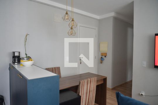 Sala de apartamento à venda com 2 quartos, 39m² em Santa Maria, Santo André