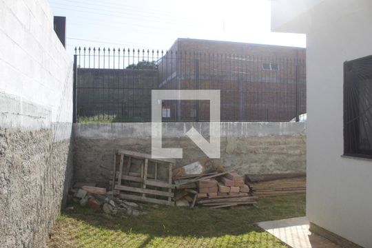 Quintal de casa para alugar com 2 quartos, 170m² em Morada do Vale Ii, Gravataí