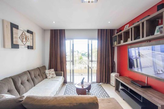 Sala de casa à venda com 3 quartos, 300m² em Conceição, Diadema