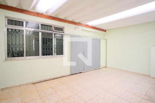 Garagem de casa à venda com 2 quartos, 110m² em Vila Moreira, São Paulo