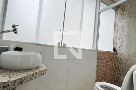 Banheiro da Suíte 1 de apartamento à venda com 3 quartos, 85m² em Chácara Inglesa, São Paulo