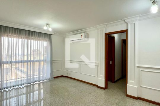 Sala de apartamento à venda com 2 quartos, 61m² em Jardins, São Paulo