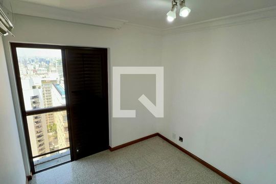 Suite de apartamento à venda com 2 quartos, 61m² em Jardins, São Paulo
