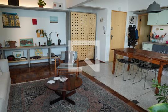 Sala de apartamento à venda com 2 quartos, 76m² em Pinheiros, São Paulo