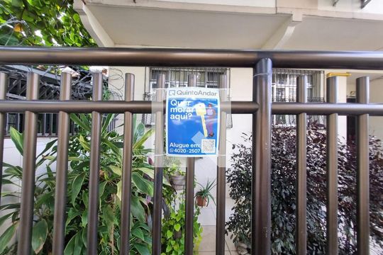 Fachada Placa de apartamento à venda com 2 quartos, 110m² em Andaraí, Rio de Janeiro