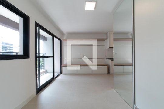 Quarto de kitnet/studio à venda com 1 quarto, 24m² em Campo Belo, São Paulo