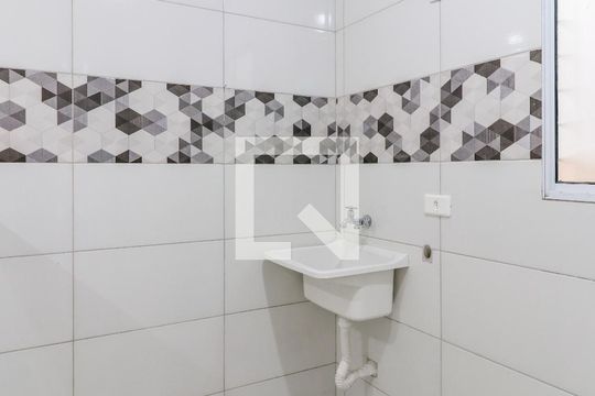 Área de Serviço de apartamento para alugar com 2 quartos, 41m² em Campo Limpo, São Paulo