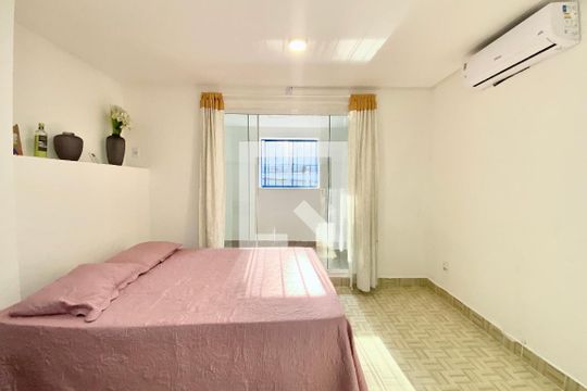Quarto 1 de casa de condomínio à venda com 3 quartos, 216m² em Botafogo, Rio de Janeiro