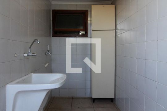 Área de serviço  de casa de condomínio à venda com 4 quartos, 300m² em Jardim das Vertentes, São Paulo
