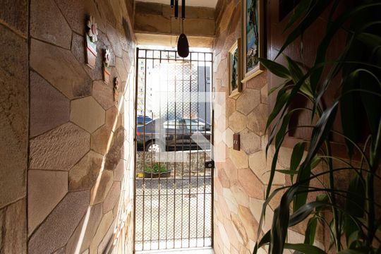 Entrada de casa à venda com 2 quartos, 161m² em Penha de França, São Paulo