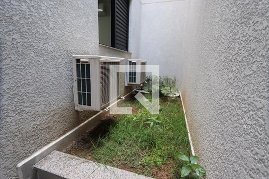 Quintal de apartamento para alugar com 1 quarto, 50m² em Parque da Vila Prudente, São Paulo