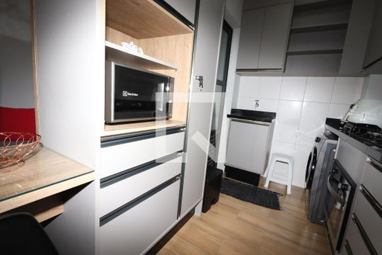 Cozinha e Área de Serviço de apartamento para alugar com 1 quarto, 50m² em Parque da Vila Prudente, São Paulo