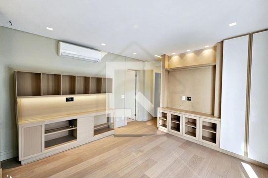 Apartamento à venda com 4 quartos, 420m² em Vila Nova Conceição, São Paulo