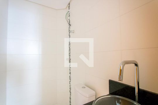 Banheiro do quarto de apartamento à venda com 2 quartos, 82m² em Vila Homero Thon, Santo André