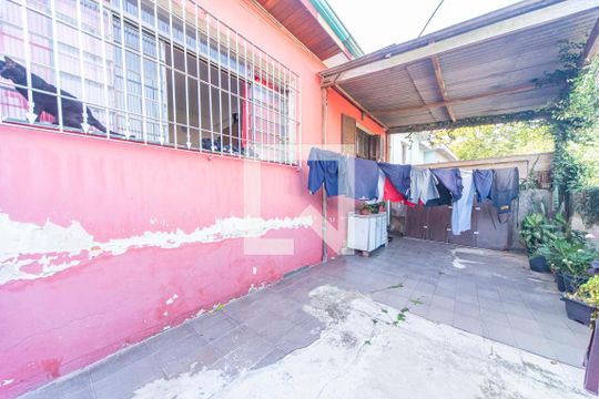 Quintal  de casa à venda com 2 quartos, 126m² em Vila Guarani, Santo André