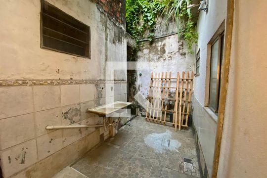 Área de Serviço de casa para alugar com 2 quartos, 120m² em Barris, Salvador