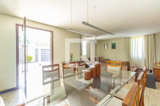 Copa de casa à venda com 4 quartos, 1000m² em Trevo, Belo Horizonte